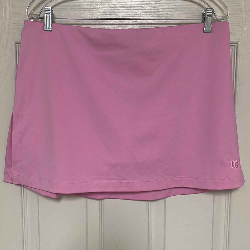 Wilson pink skort size large. Great condition!